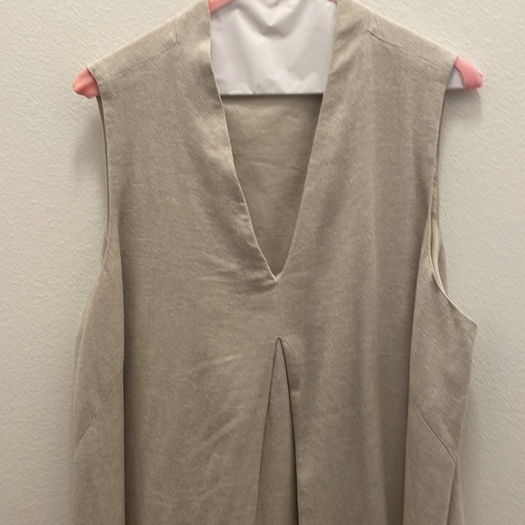 Tommy Bahama Dress - Picture 2 of 5